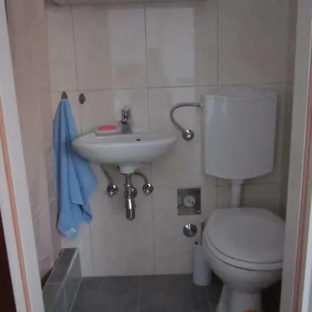 Studio Apartman Toni *